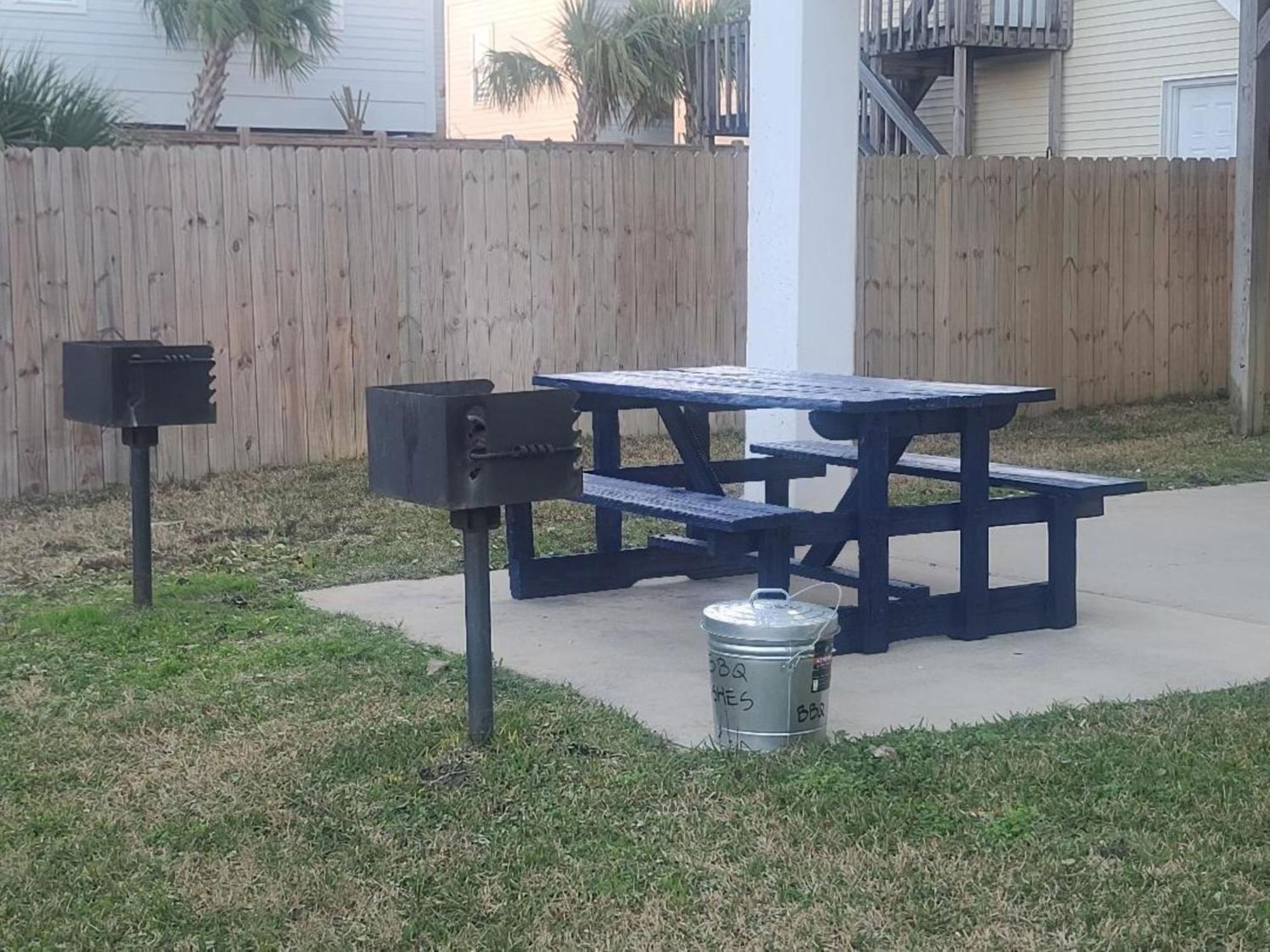 Cozy Condo Just Steps To The Beach, Unit 2 - Sleeps 4 Gulf Shores Exteriér fotografie
