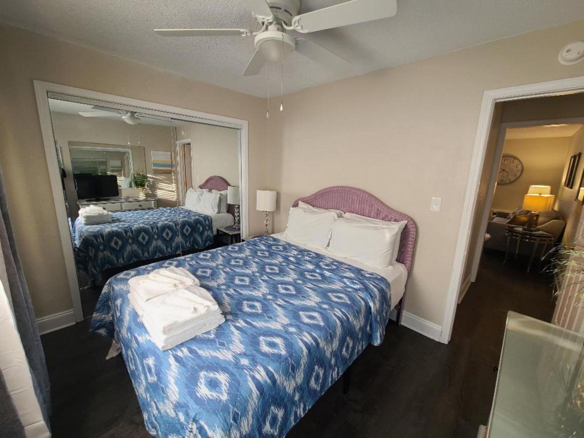 Cozy Condo Just Steps To The Beach, Unit 2 - Sleeps 4 Gulf Shores Exteriér fotografie