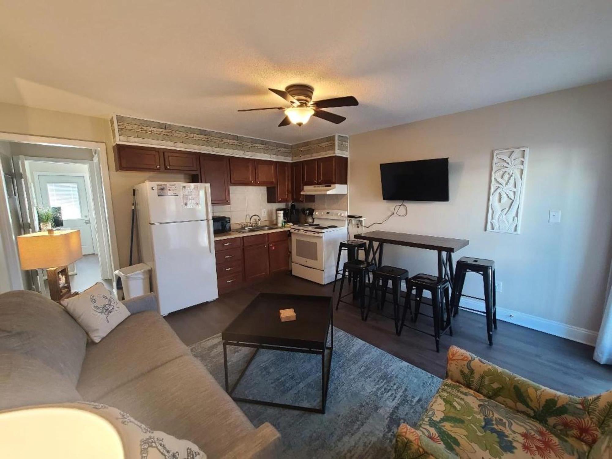 Cozy Condo Just Steps To The Beach, Unit 2 - Sleeps 4 Gulf Shores Exteriér fotografie