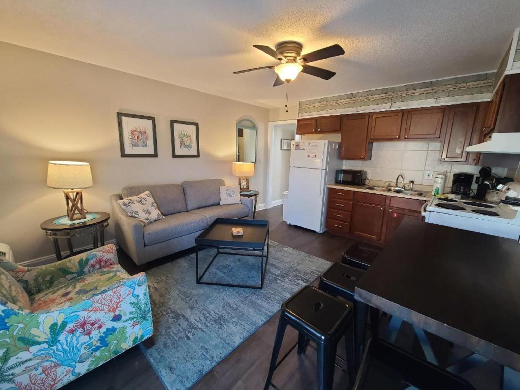 Cozy Condo Just Steps To The Beach, Unit 2 - Sleeps 4 Gulf Shores Exteriér fotografie
